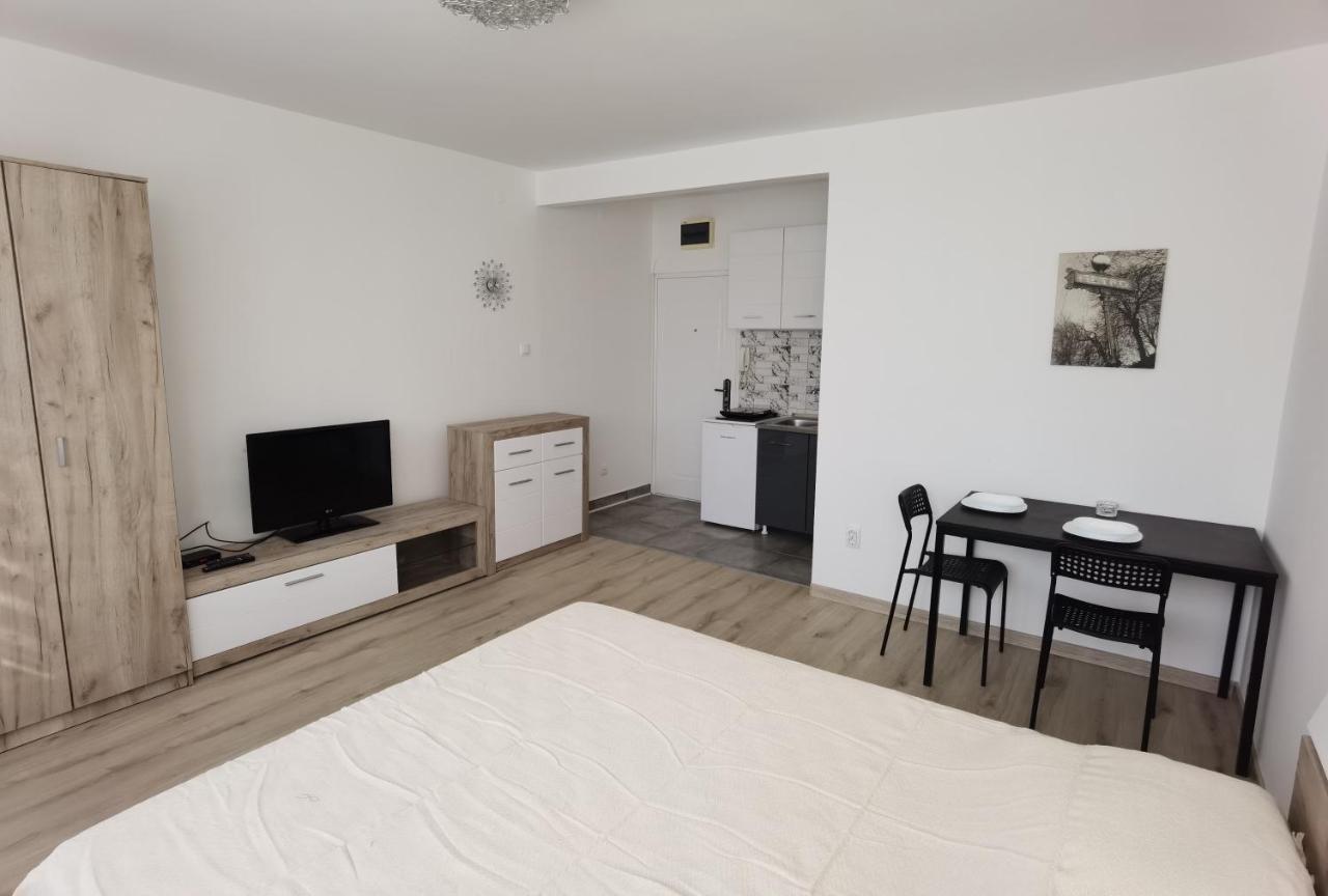 Apartamento Apartman Lena Banovo Brdo Belgrado Exterior foto