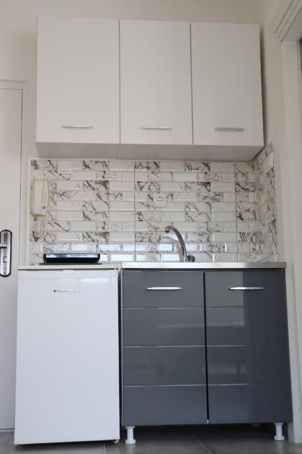 Apartamento Apartman Lena Banovo Brdo Belgrado Exterior foto